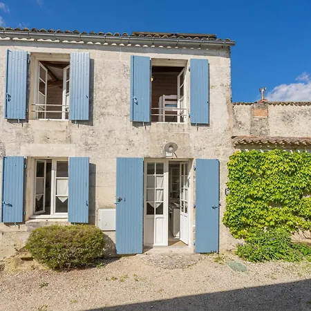 Isatis Tatil Evi Mortagne-sur-Gironde